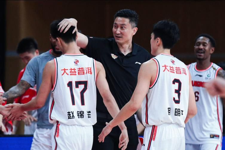 当李善德历尽艰辛终于完成任务后，还是被上司冒领了功劳，惨遭构陷，被贬岭南。